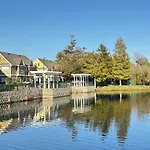 3 Bedroom 2 Bathroom Villas At Sevendwarfs 8-103