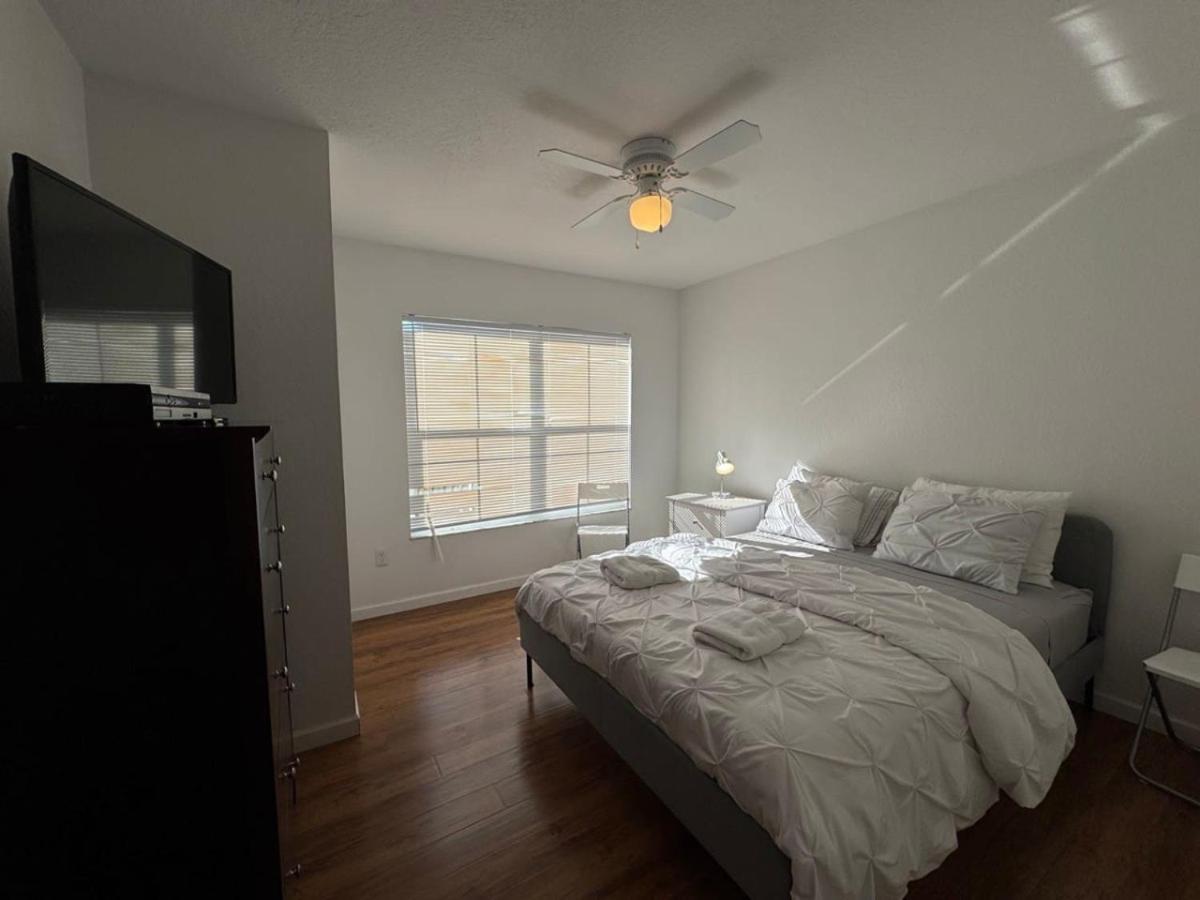 3 Bedroom 2 Bathroom At Sevendwarfs 8-103 Holiday home Kissimmee