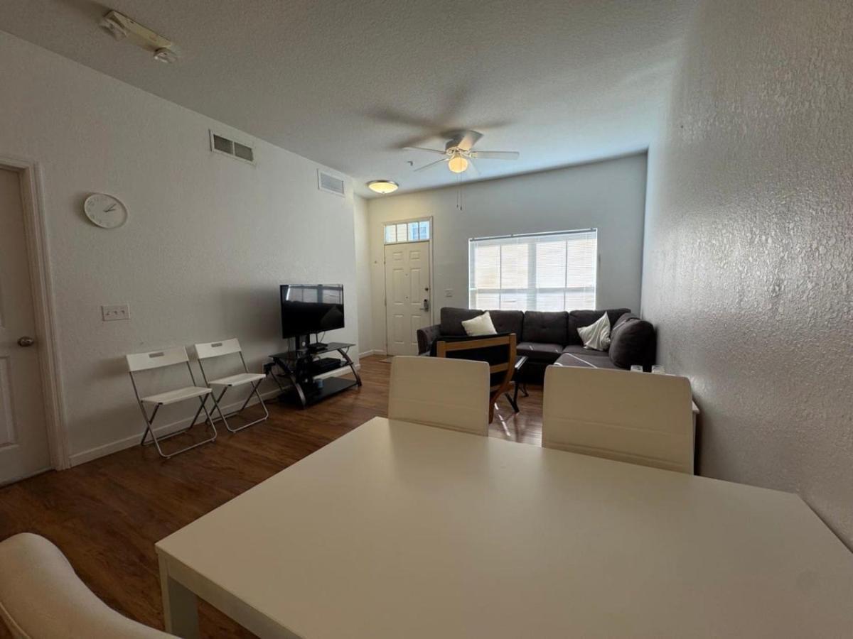 Holiday home 3 Bedroom 2 Bathroom At Sevendwarfs 8-103