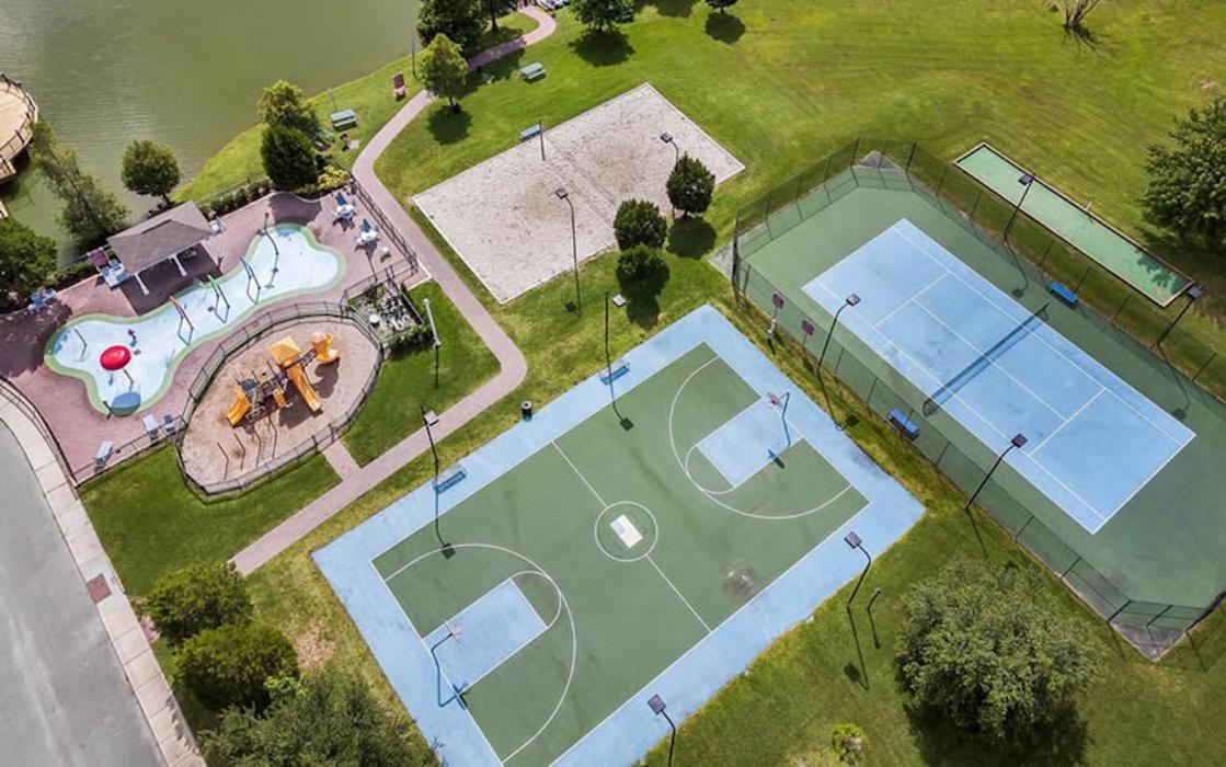 3 Bedroom 2 Bathroom At Sevendwarfs 8-103 Kissimmee